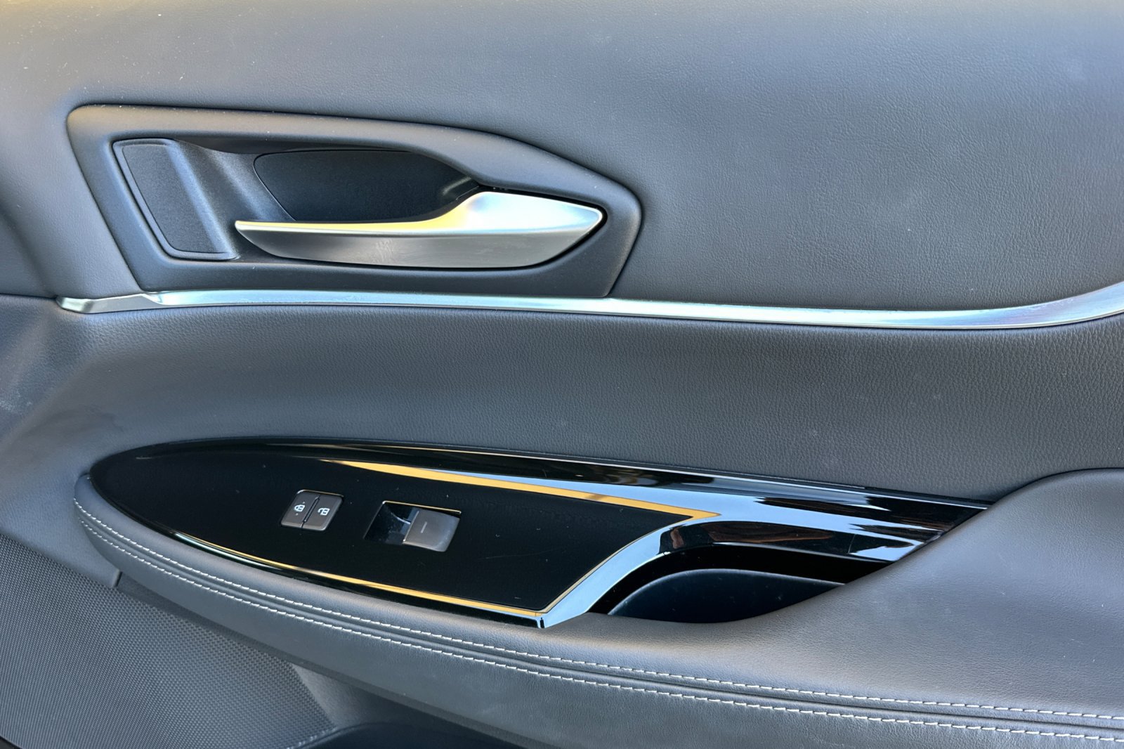 Certified 2023 Toyota Mirai w/ Advanced Technology Package RWD image 21