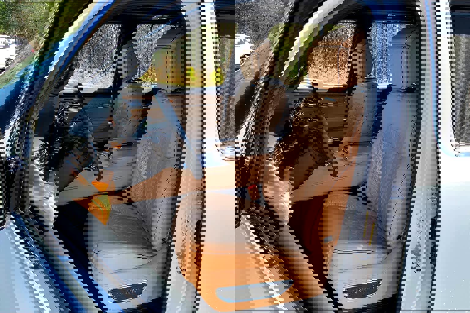 Used 2022 Jeep Grand Wagoneer Series III w/ HD Trailer Tow Package image 7