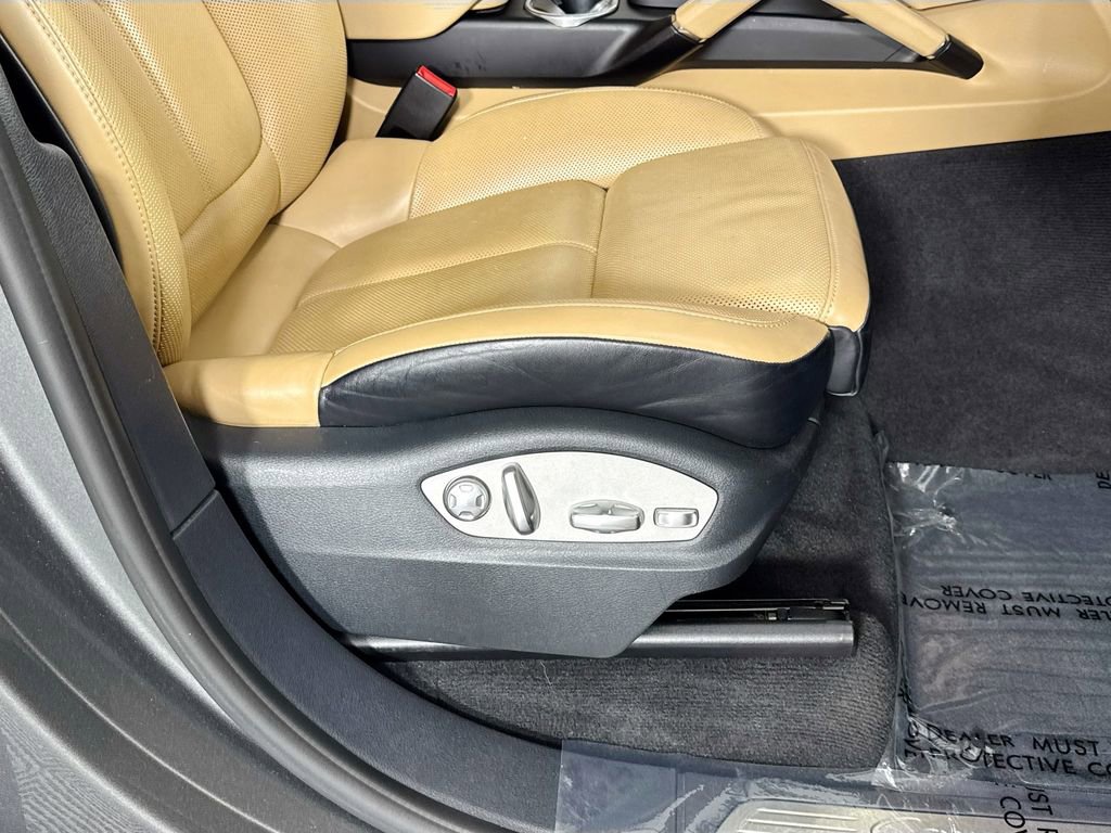 Used 2016 Porsche Cayenne S image 37
