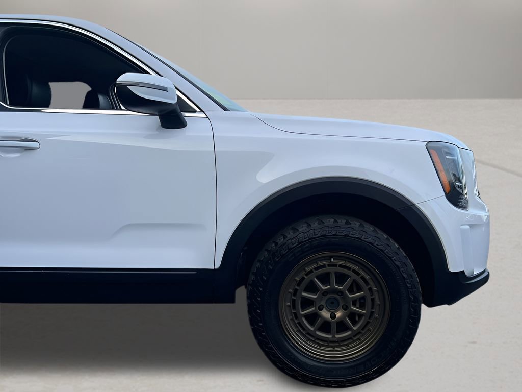 Used 2022 Kia Telluride LX image 24