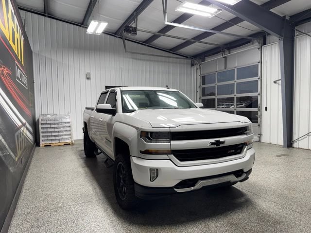 Used 2018 Chevrolet Silverado 1500 LT w/ All Star Edition AWD/4WD image 13