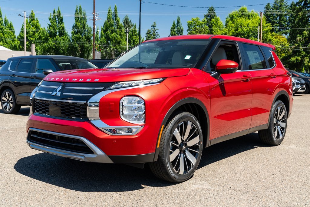 New 2025 Mitsubishi Outlander SEL image 3