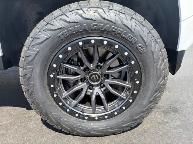 Used 2023 Chevrolet Colorado Z71 w/ Z71 Convenience Package 2 AWD/4WD image 6