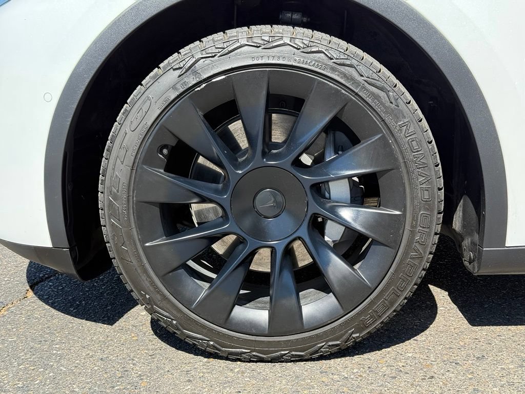 Used 2022 Tesla Model Y Long Range AWD/4WD image 14
