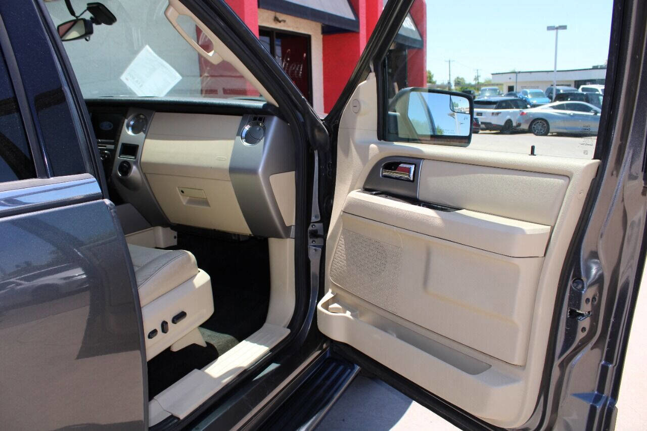 Used 2017 Ford Expedition EL Limited image 11
