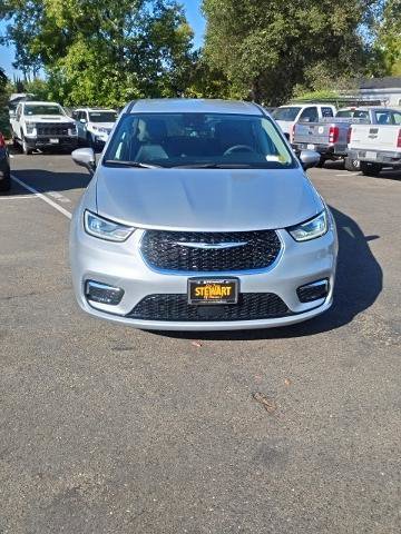 Used 2023 Chrysler Pacifica Touring-L