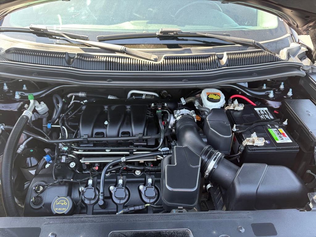 Used 2019 Ford Explorer XLT w/ Equipment Group 202A FWD image 20