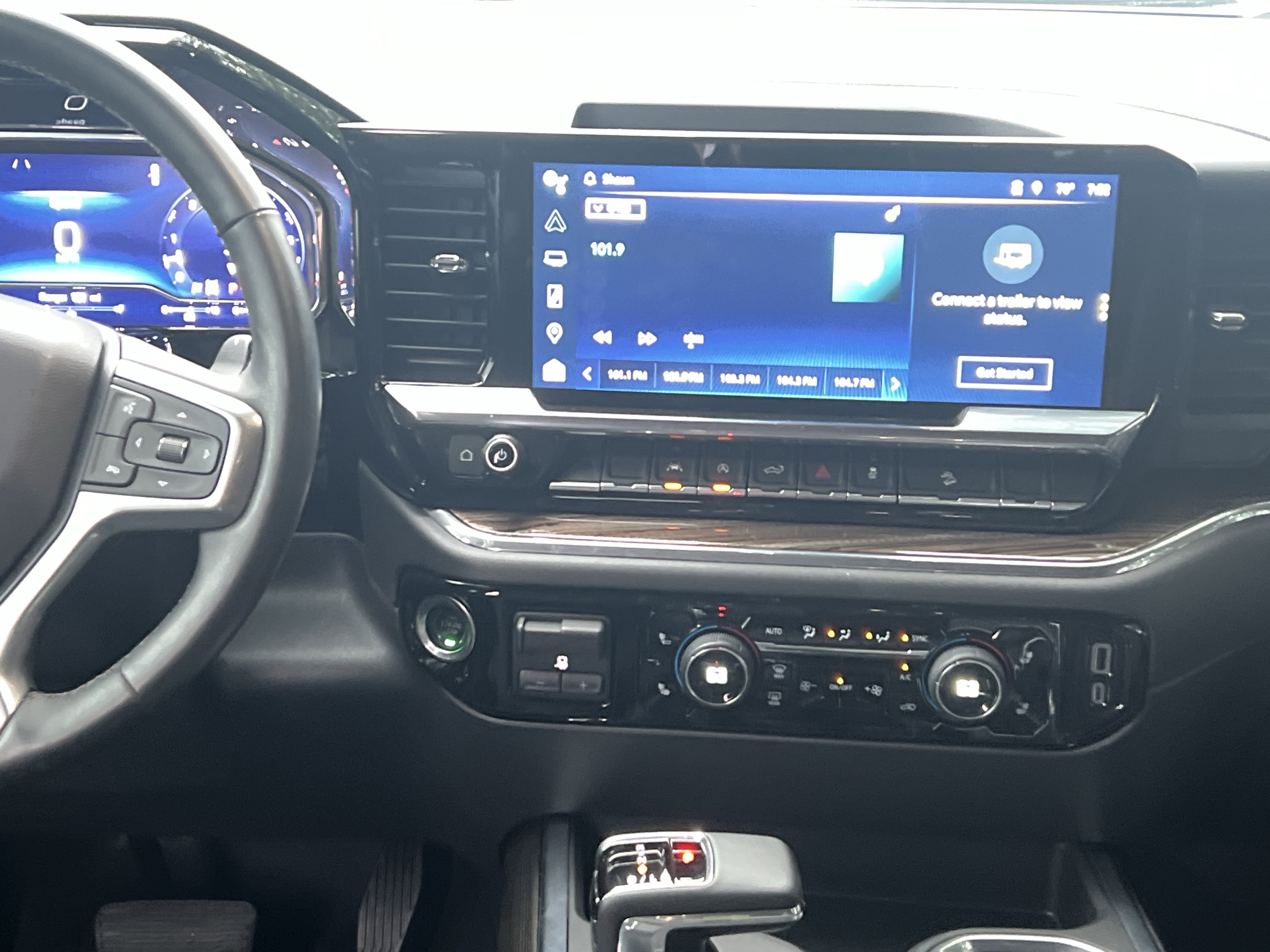 Certified 2024 Chevrolet Silverado 1500 LT Trail Boss w/ Convenience Package II image 30