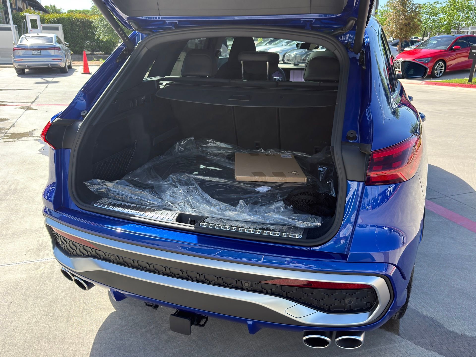 New 2026 Audi SQ5 Premium Plus image 9