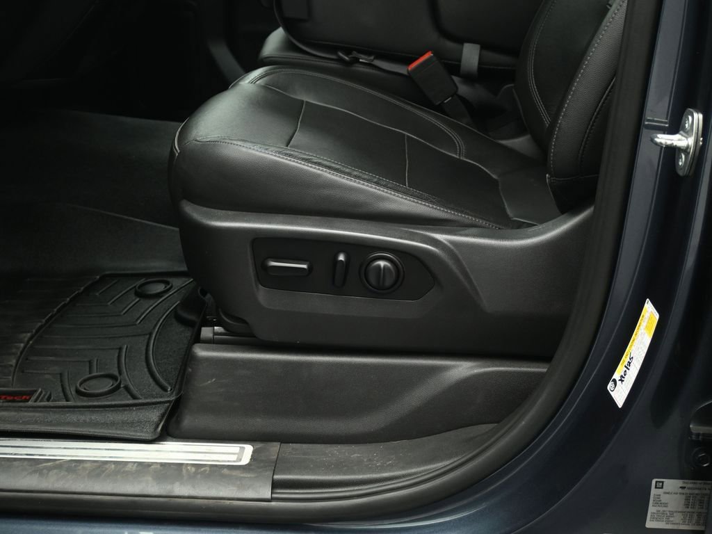 Used 2020 Chevrolet Silverado 1500 LTZ image 9