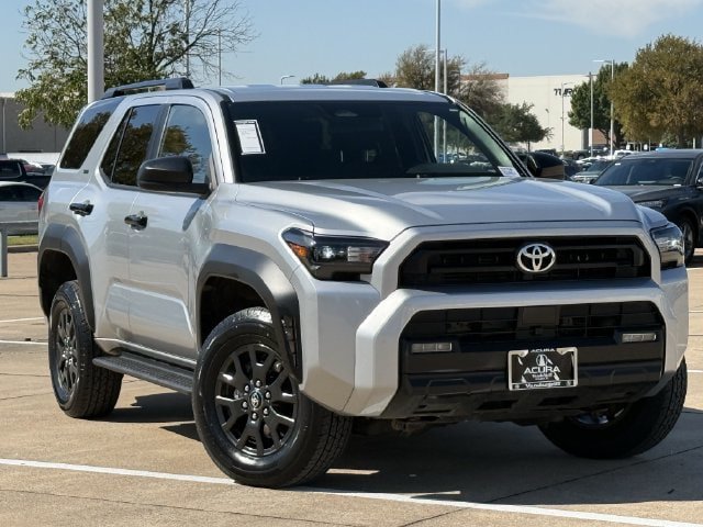 Used 2025 Toyota 4Runner SR5 AWD/4WD image 2