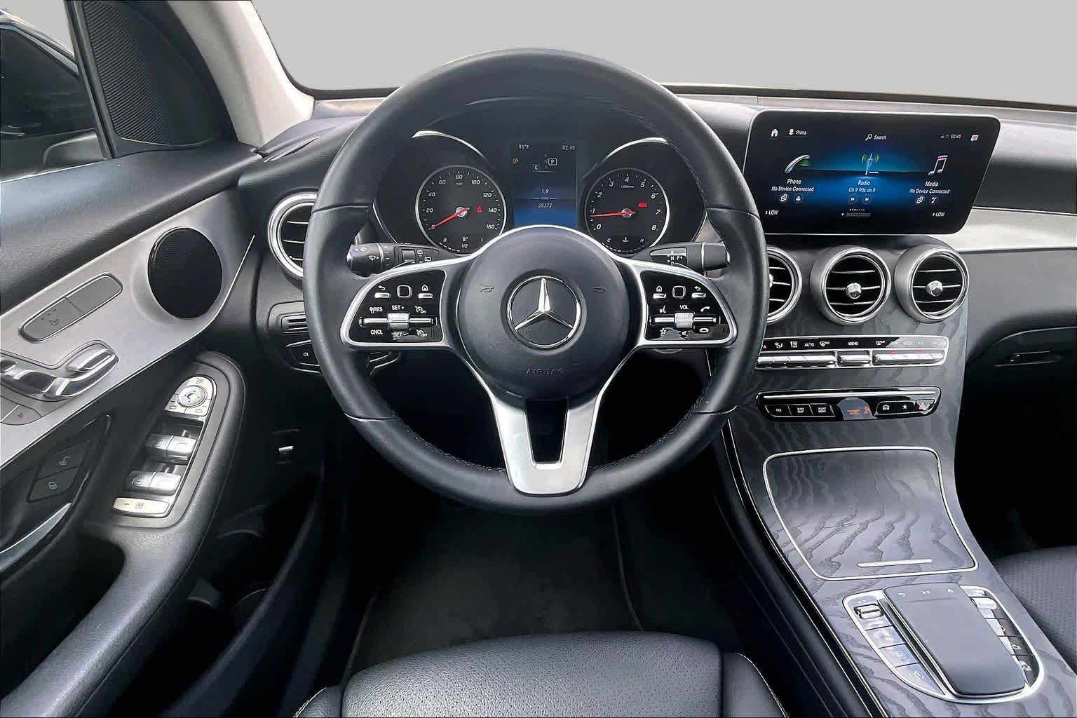 Certified 2022 Mercedes-Benz GLC 300 w/ Premium Package Lite image 6