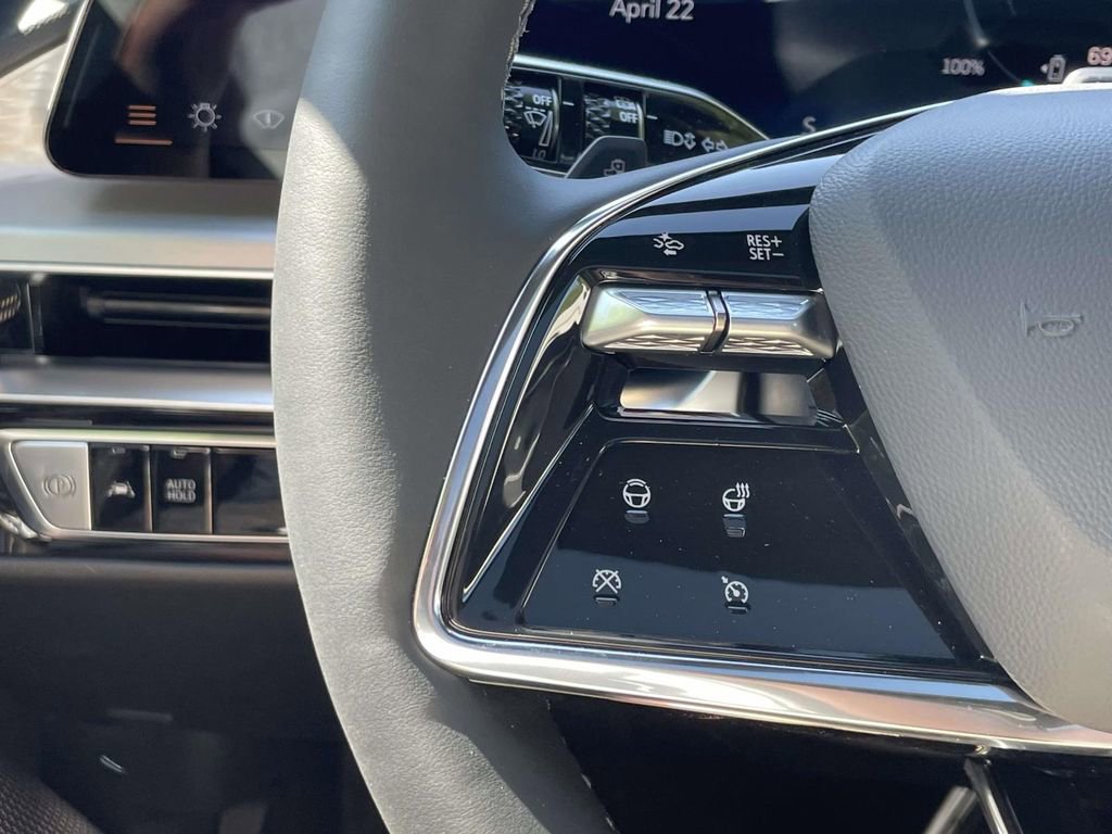 New 2026 Cadillac Lyriq Signature Sport AWD/4WD image 23
