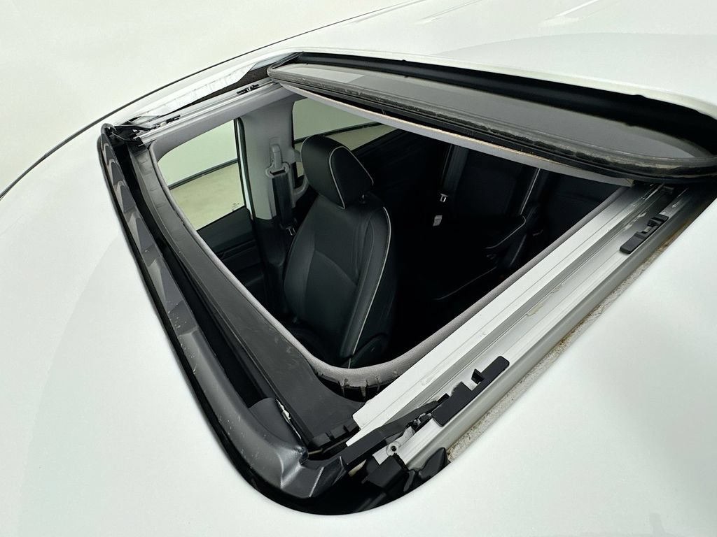 Used 2022 Honda Odyssey Elite image 29