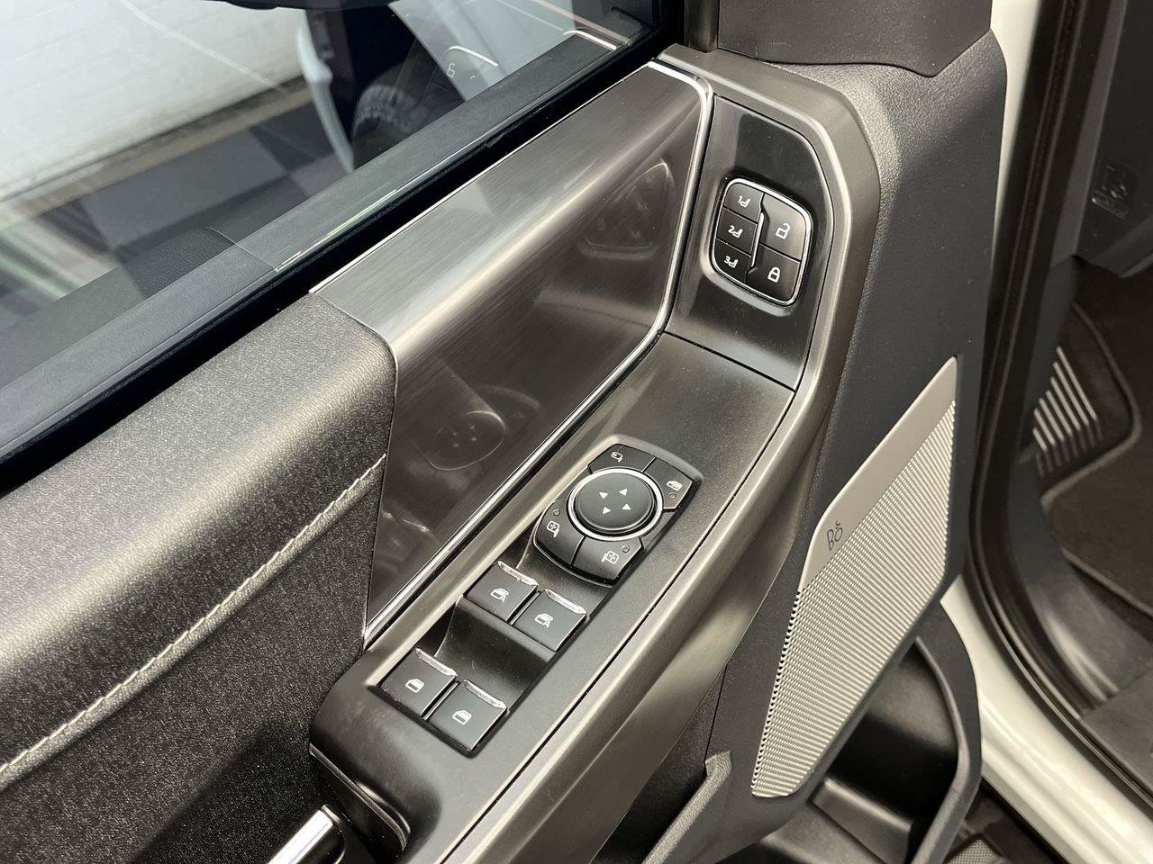 Certified 2024 Ford F150 Lariat AWD/4WD image 11