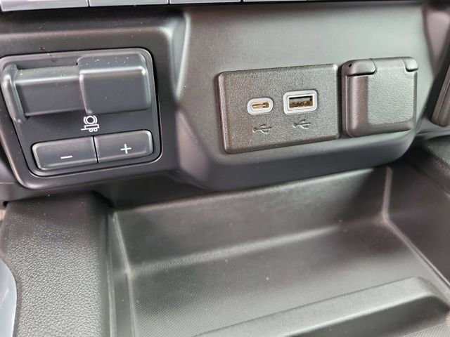 Certified 2020 Chevrolet Silverado 1500 RST image 30