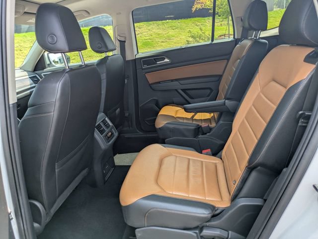 Used 2019 Volkswagen Atlas SEL Premium AWD/4WD image 16