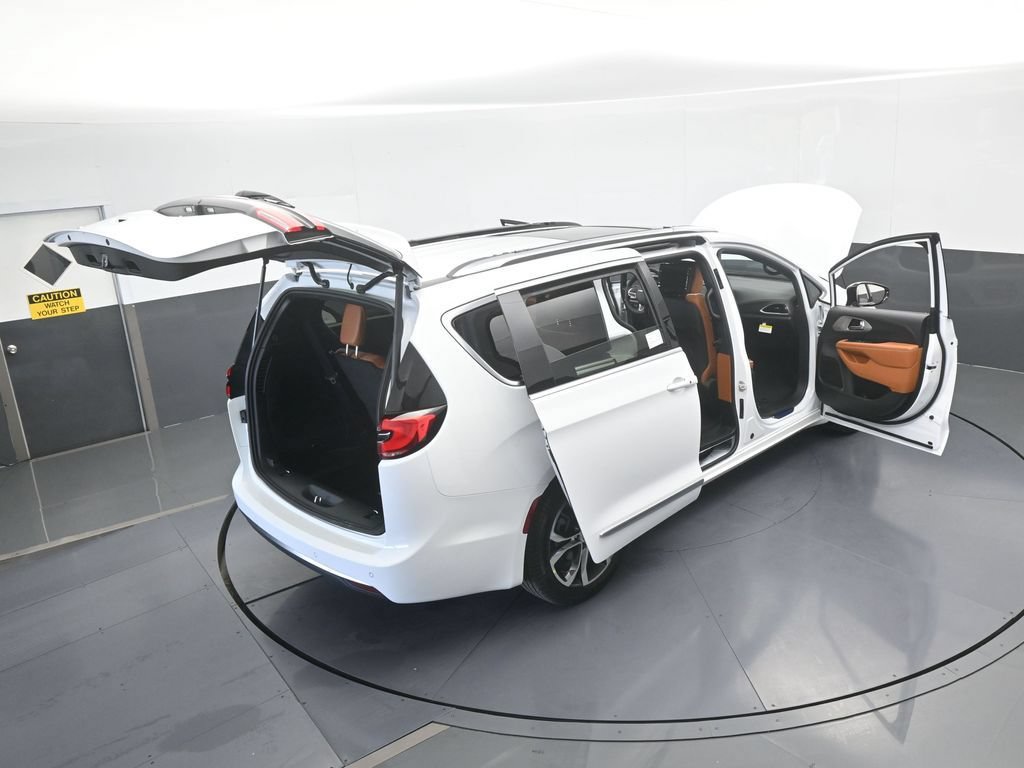 New 2026 Chrysler Pacifica Pinnacle FWD image 68