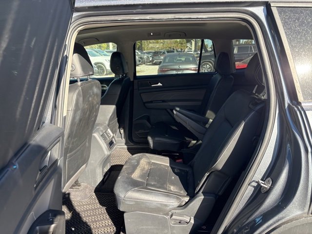 Used 2023 Volkswagen Atlas SE w/ Panoramic Sunroof Package image 6