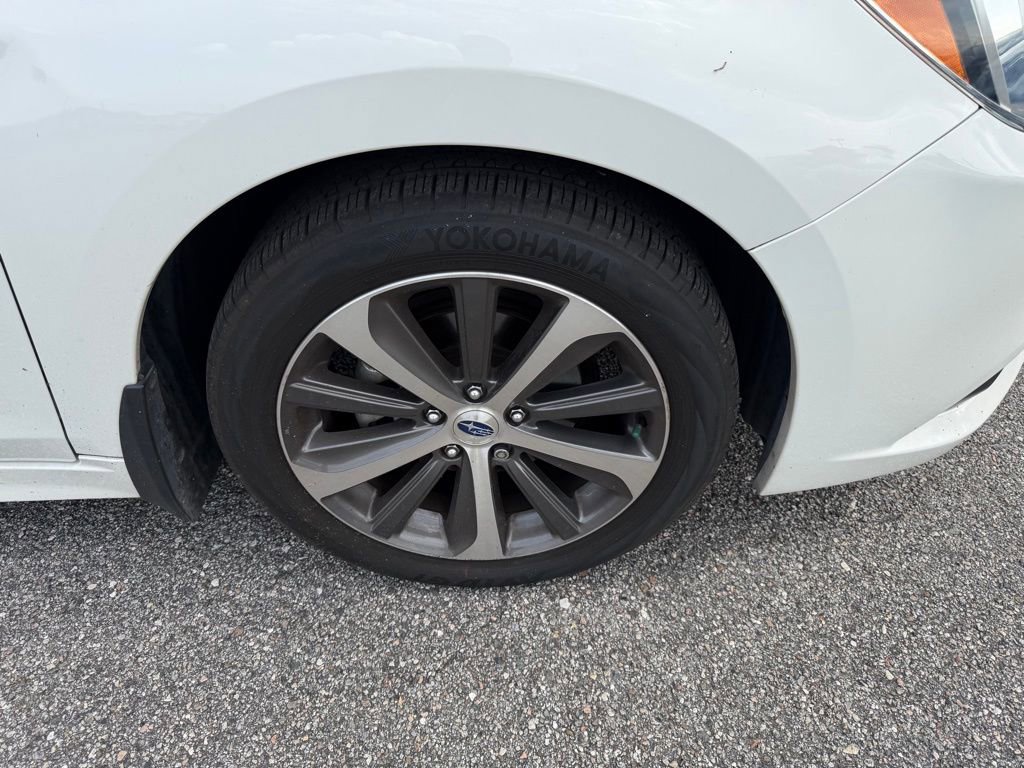 Used 2016 Subaru Legacy 2.5i Limited AWD/4WD image 4