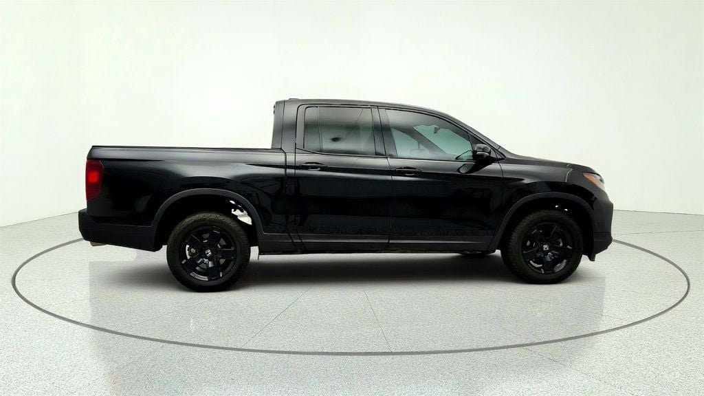 Used 2024 Honda Ridgeline Black Edition image 4