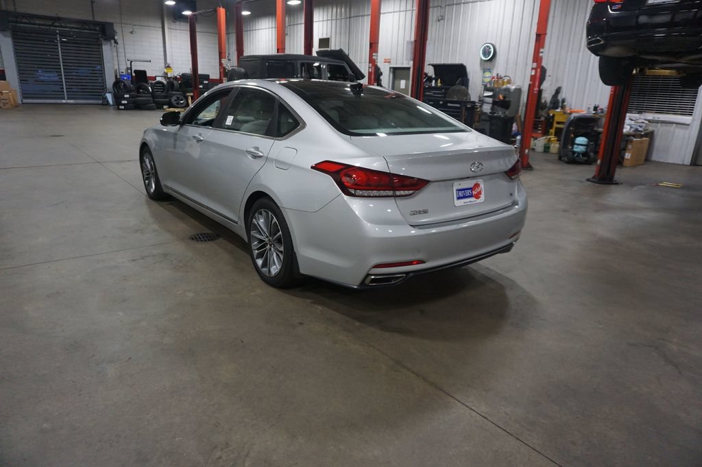 Used 2016 Hyundai Genesis 3.8 w/ Option Group 02 RWD image 17