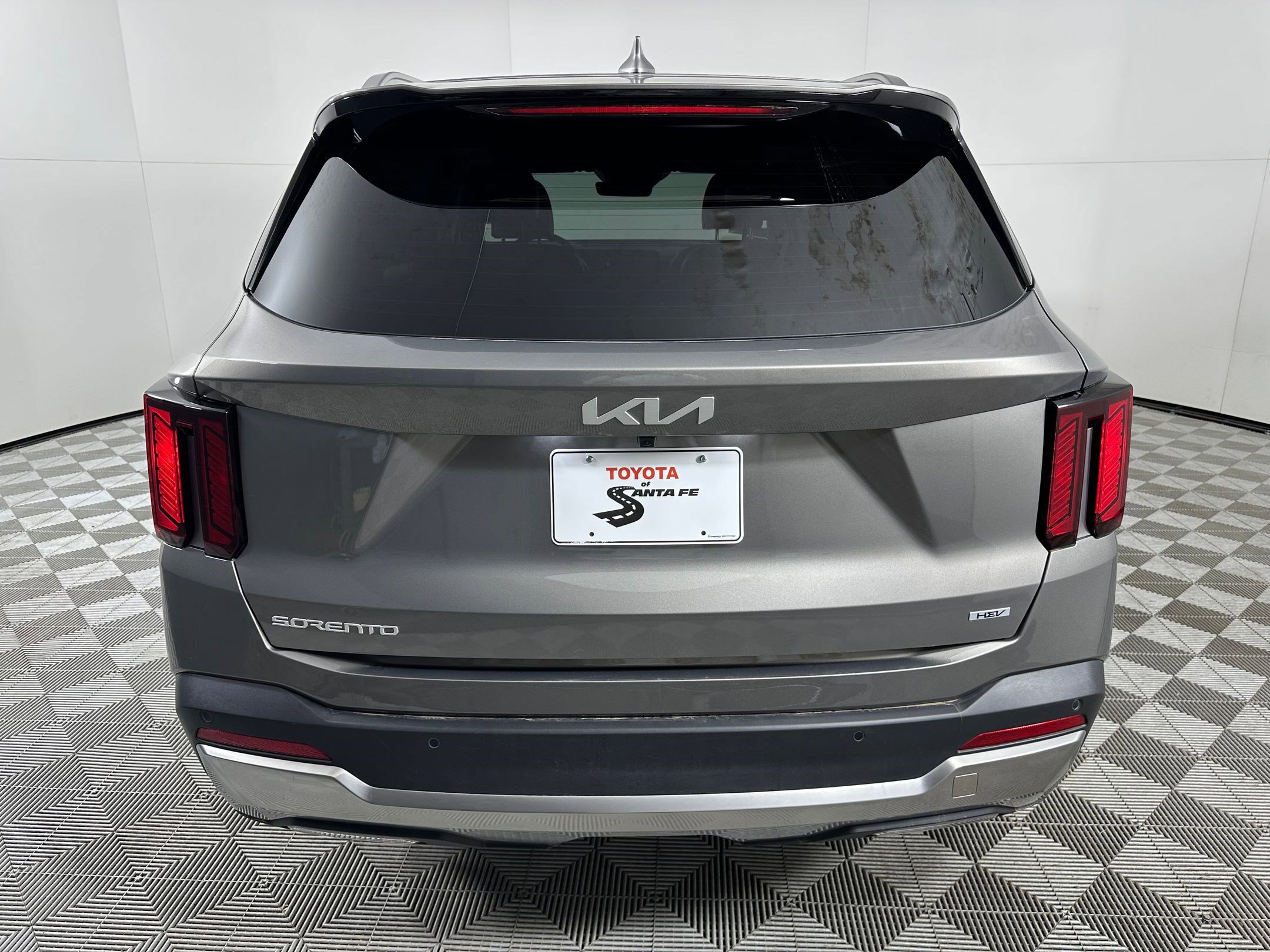 Used 2025 Kia Sorento EX image 9