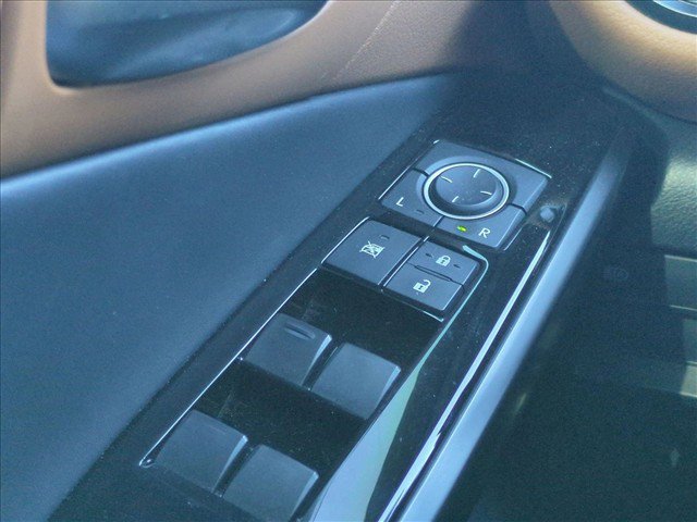 Used 2024 Lexus IS 350 F Sport RWD image 14