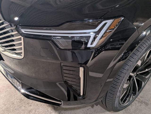 New 2026 Volvo XC90 T8 Ultra w/ Protection Package image 9