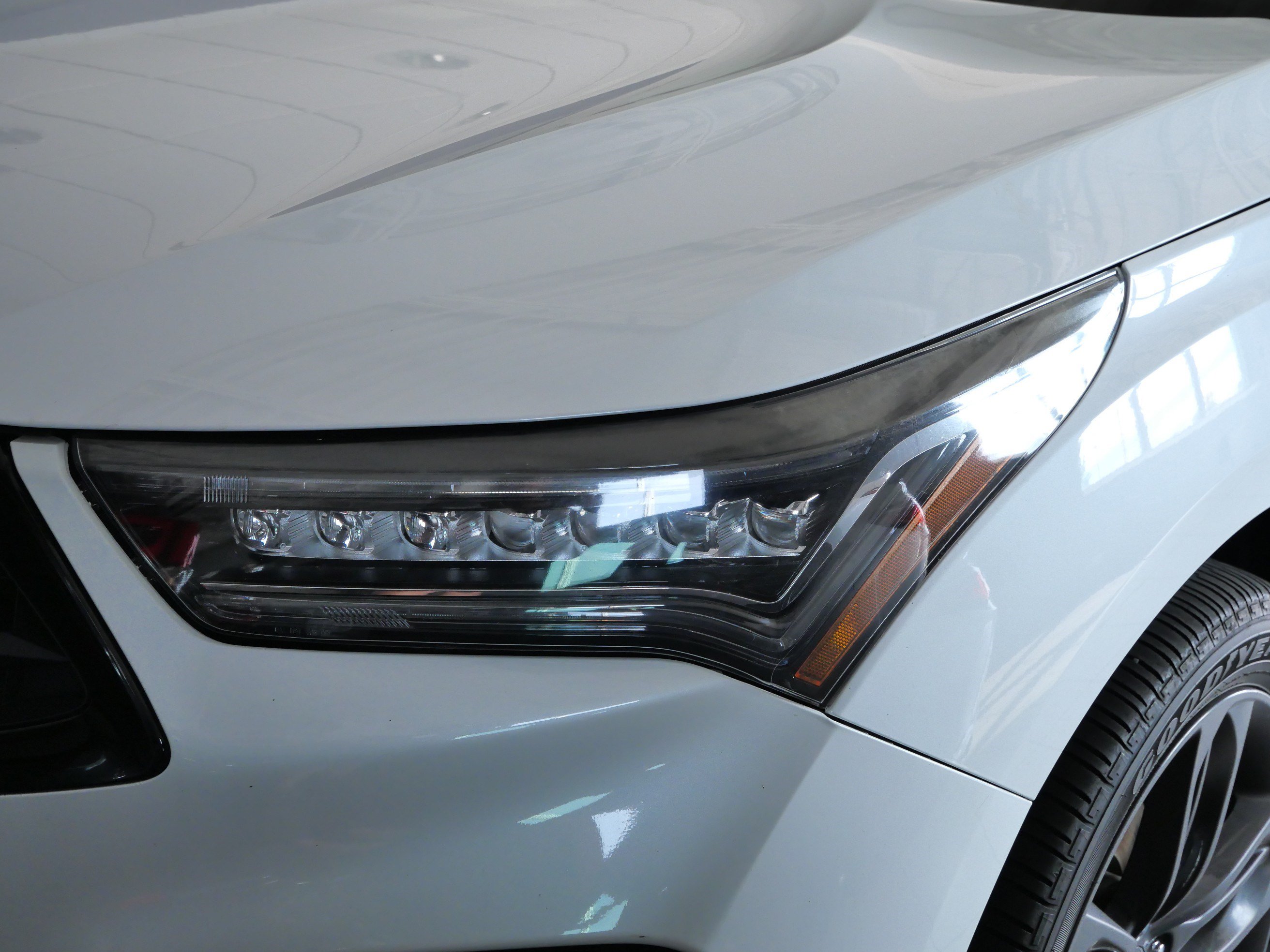 Used 2021 Acura RDX w/ Advance Package AWD/4WD image 3