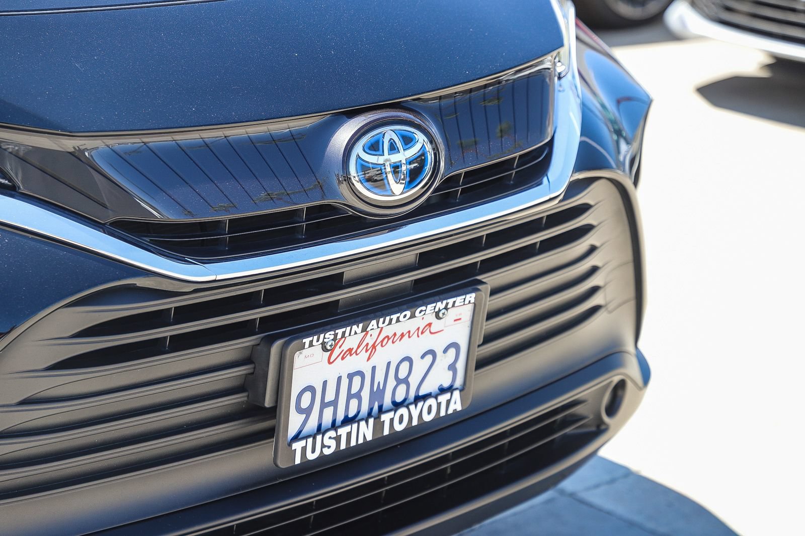 Certified 2023 Toyota Venza LE AWD/4WD image 5
