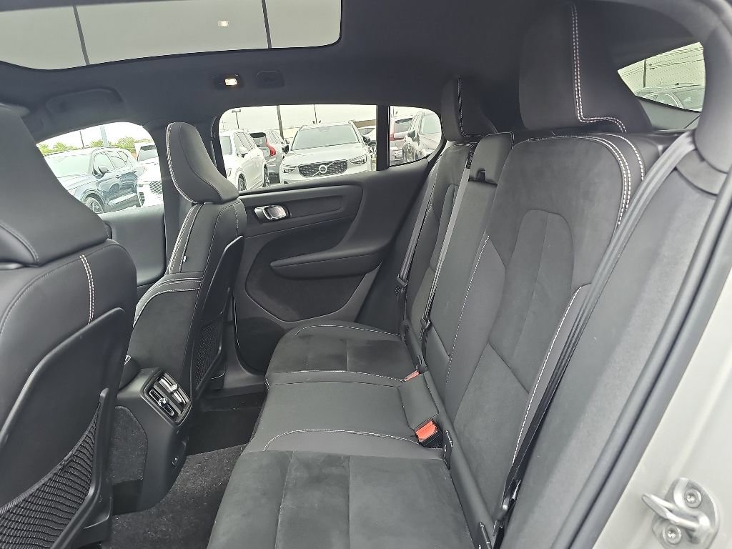 Certified 2023 Volvo C40 P8 Recharge Plus AWD/4WD image 12