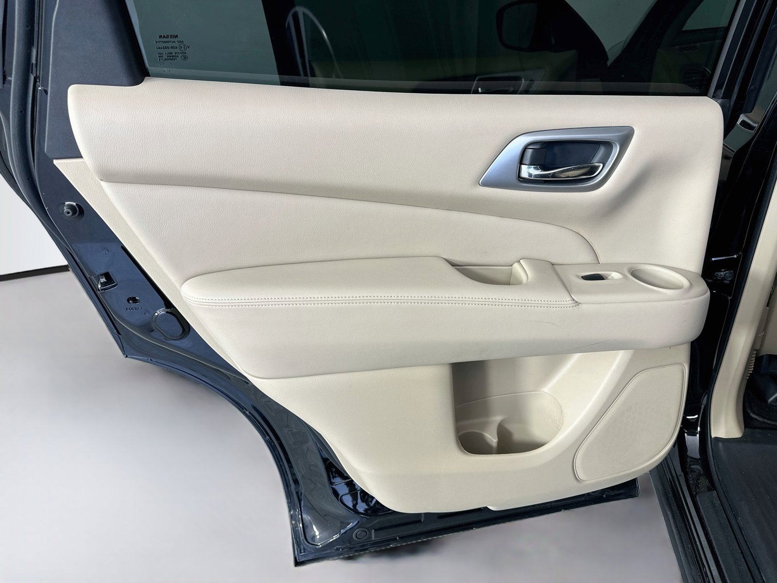 Used 2020 Nissan Pathfinder Platinum AWD/4WD image 31