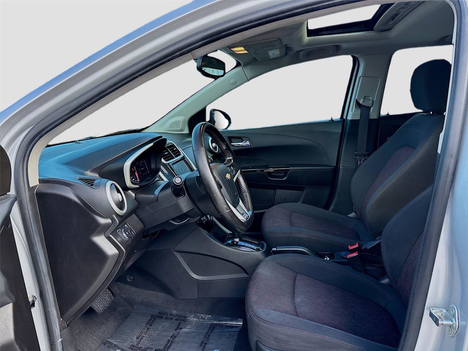 Used 2017 Chevrolet Sonic LT w/ Fun and Sun Package image 23