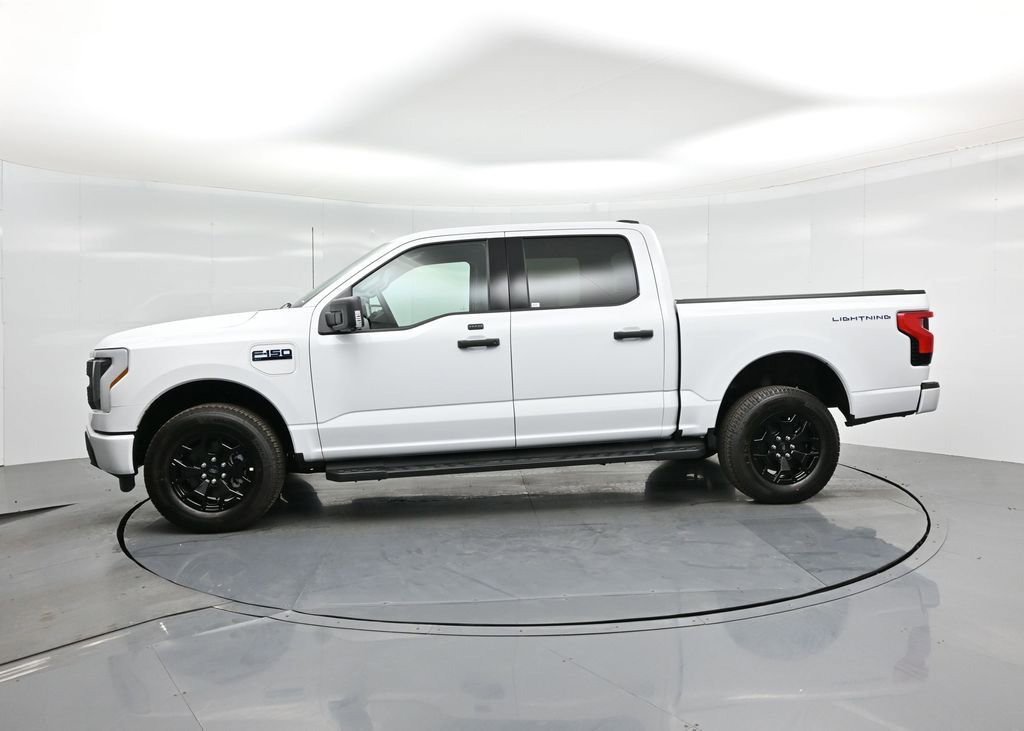 New 2025 Ford F150 Lightning XLT image 30