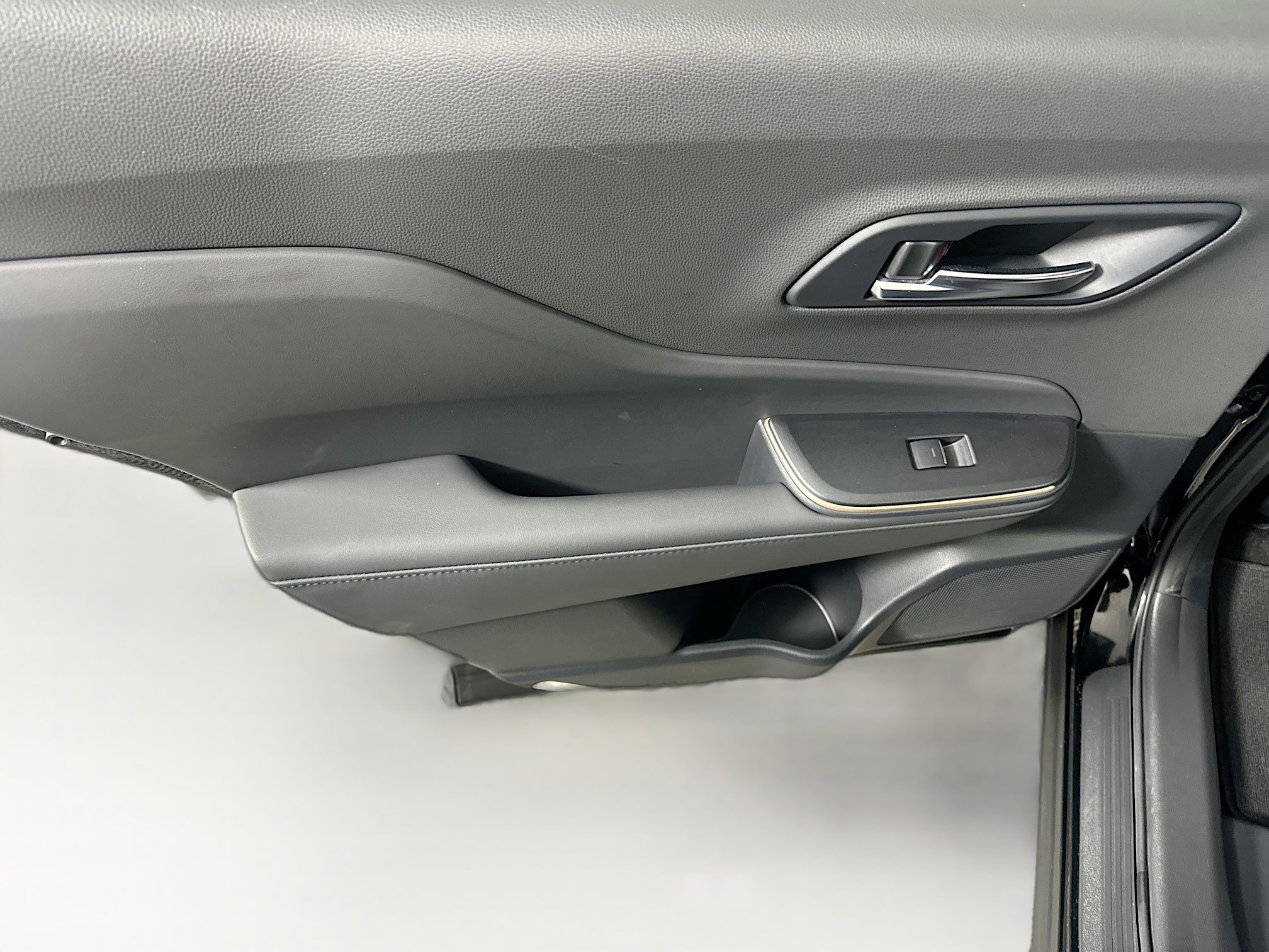 Used 2023 Toyota Crown XLE image 26