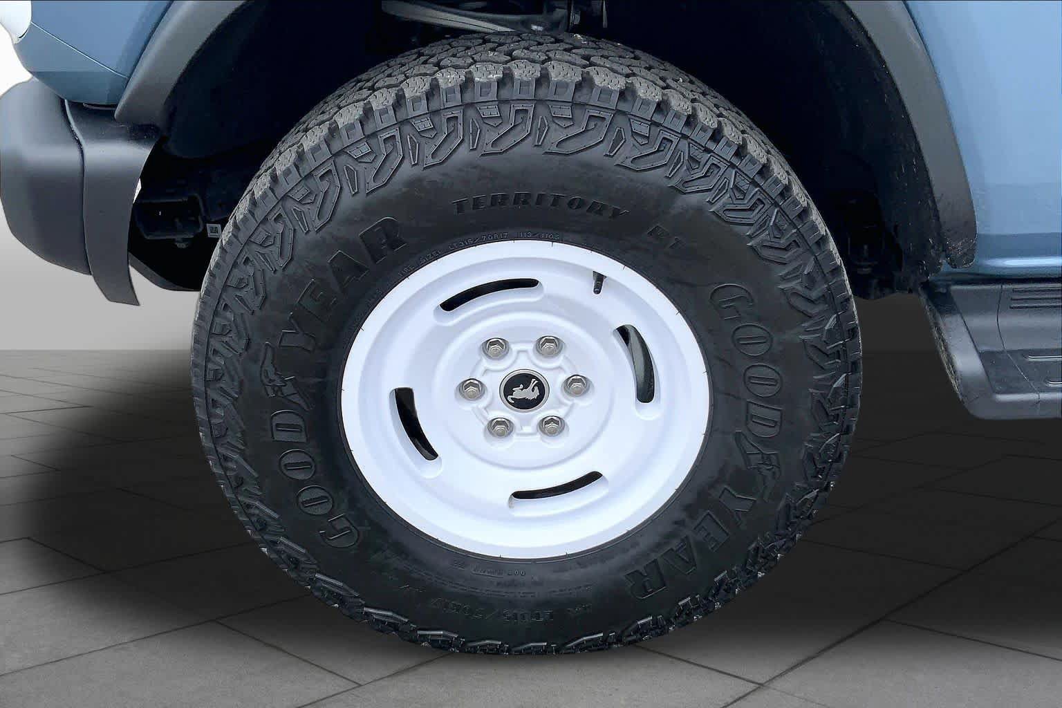 Used 2025 Ford Bronco Heritage Edition AWD/4WD image 10
