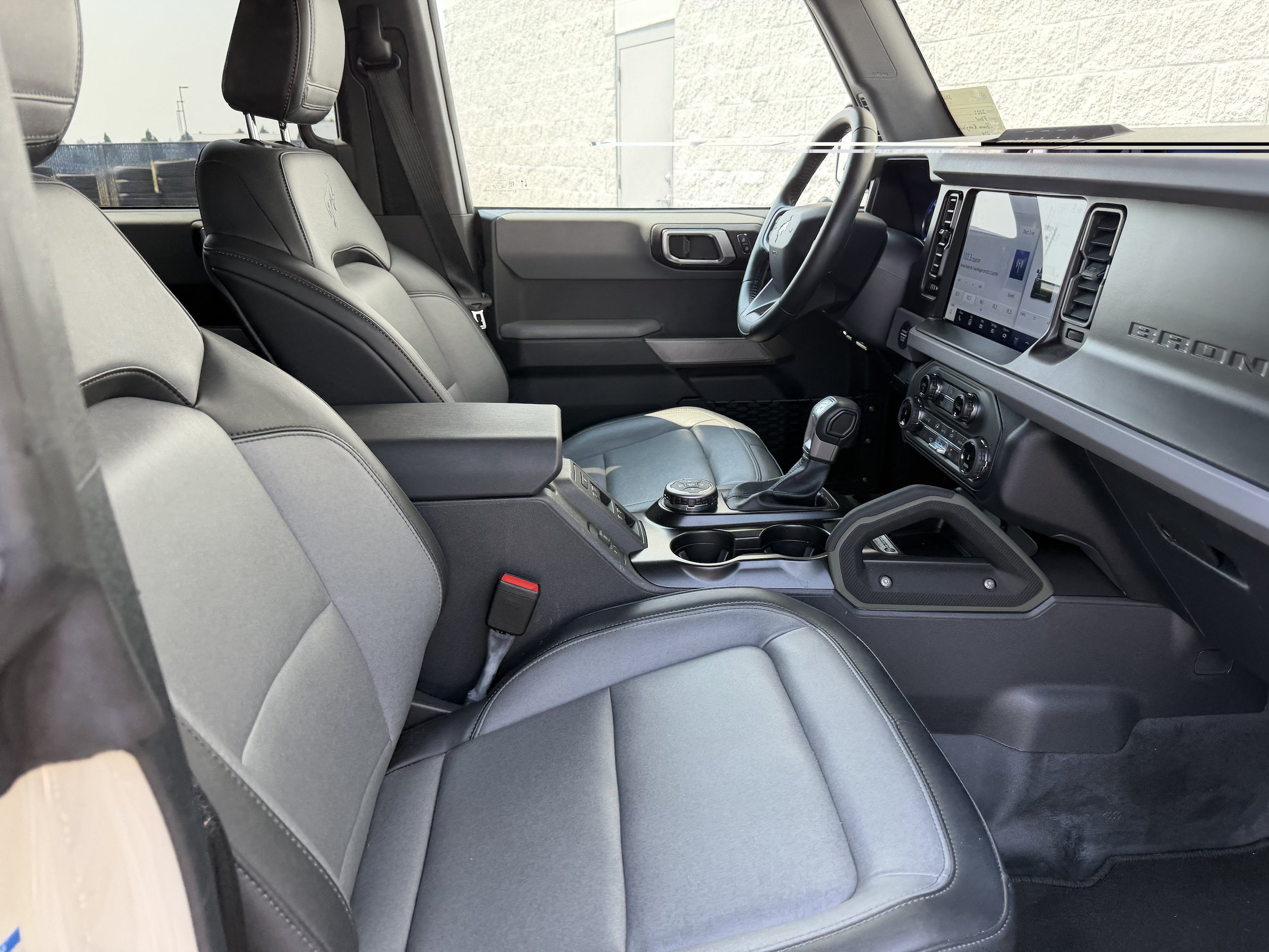 Used 2022 Ford Bronco Everglades AWD/4WD image 34