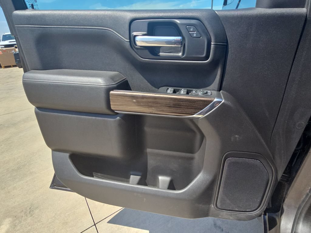 Used 2021 Chevrolet Silverado 1500 RST w/ Bed Protection Package AWD/4WD image 27