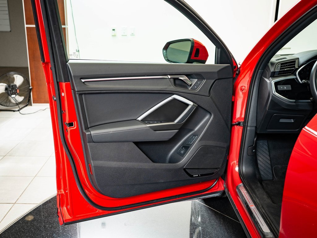 Used 2022 Audi Q3 2.0T Premium Plus image 25