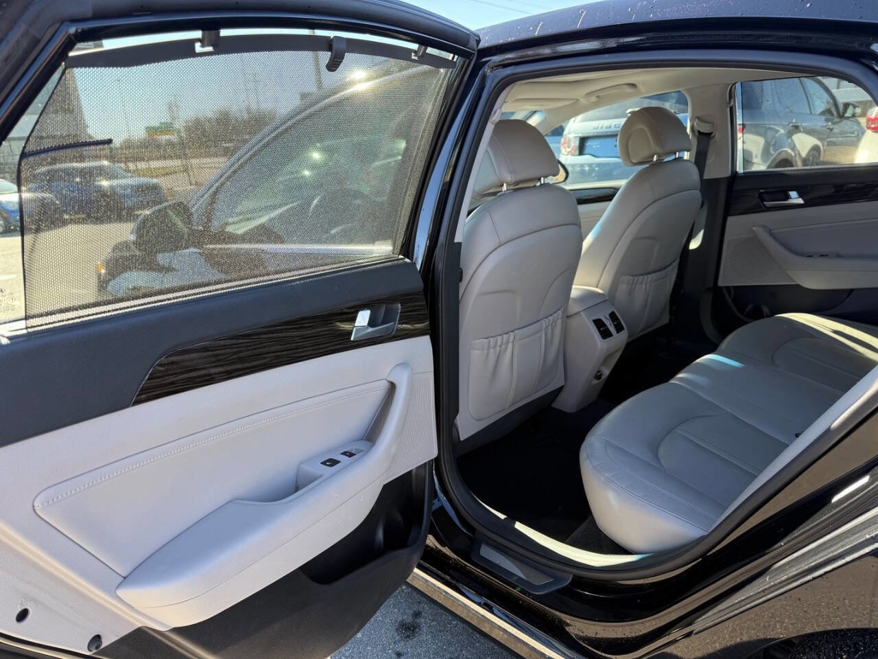 Used 2016 Hyundai Sonata Limited w/ Option Group 02 image 9