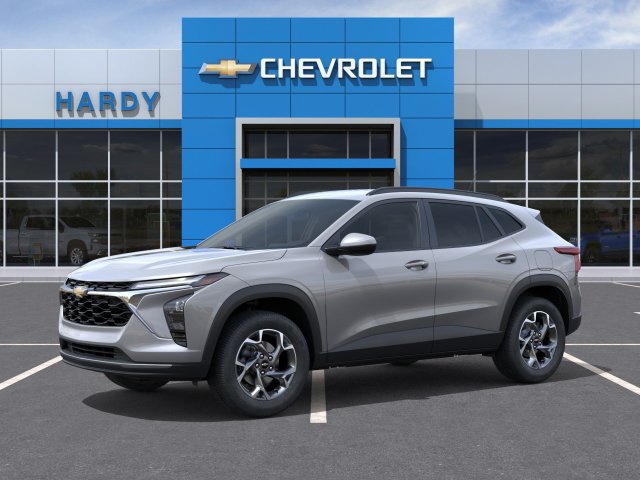 New 2026 Chevrolet Trax LT w/ Driver Confidence Package FWD image 2
