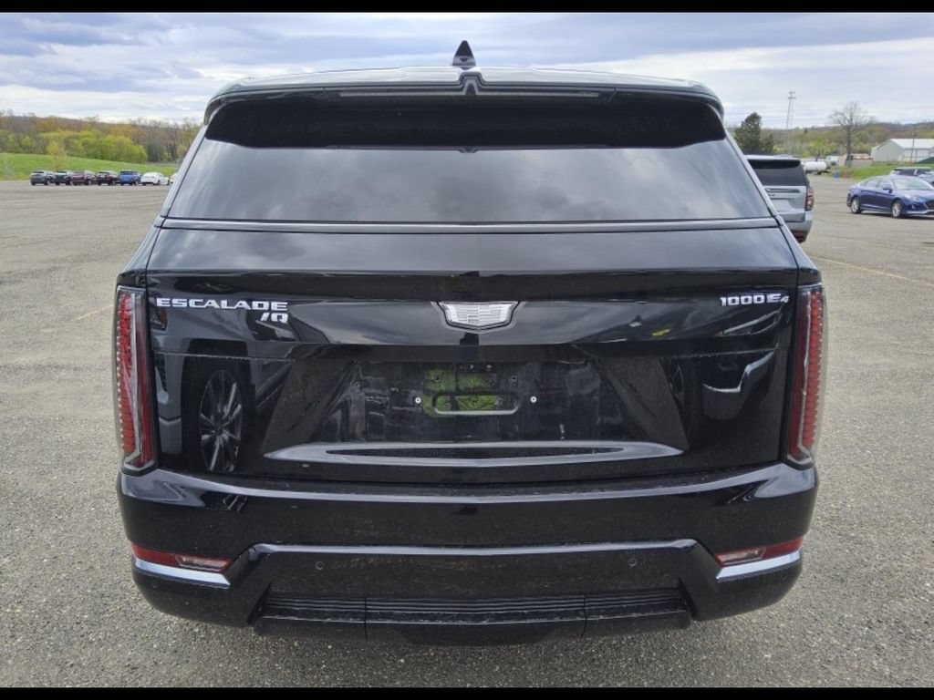 Used 2025 Cadillac Escalade IQ Sport 1 AWD/4WD image 7