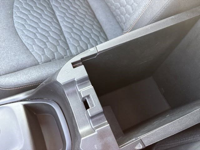 Used 2018 Chevrolet Equinox LT image 28