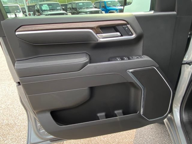 Used 2026 Chevrolet Silverado 1500 RST AWD/4WD image 11