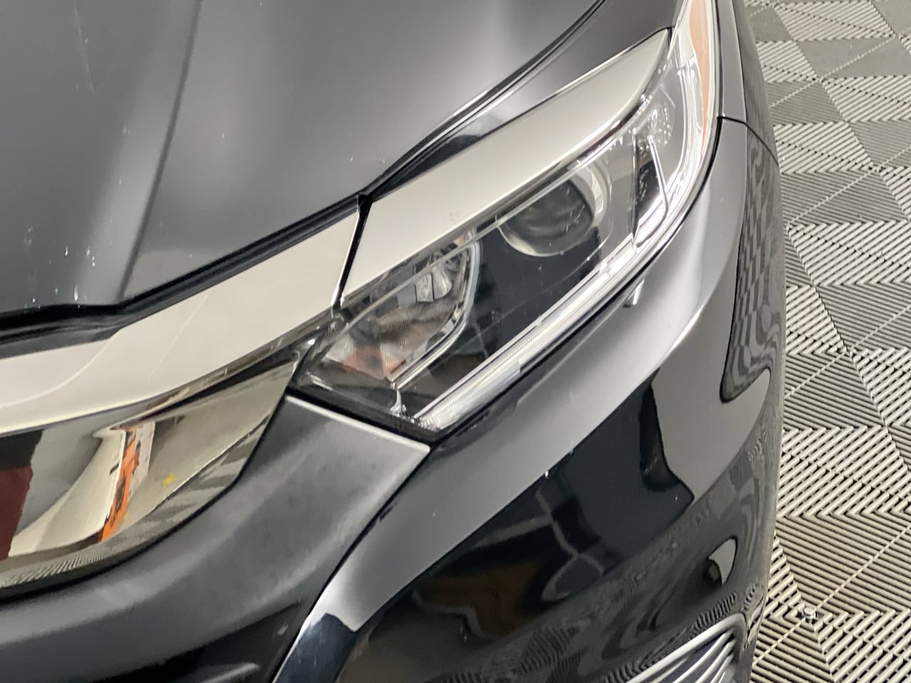 Used 2022 Honda HR-V EX image 9