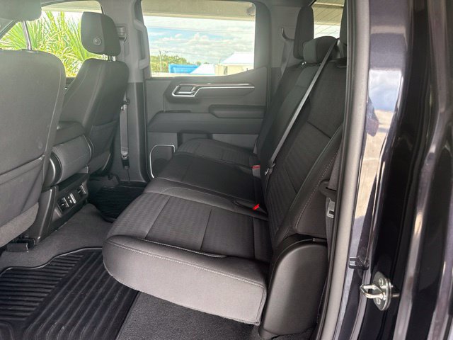 Used 2022 Chevrolet Silverado 1500 RST RWD image 3