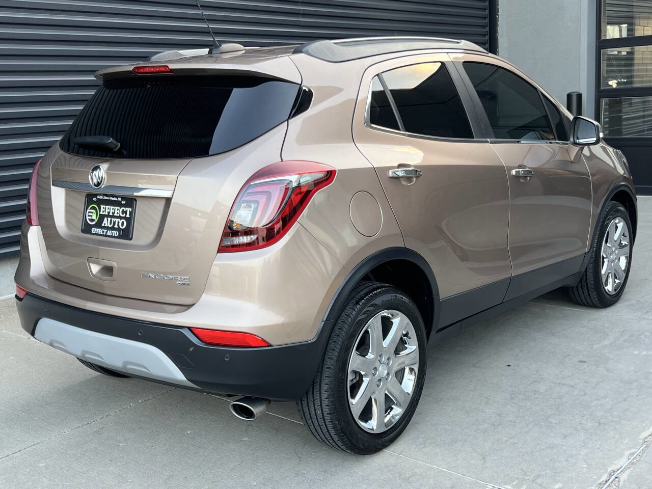 Used 2019 Buick Encore Essence w/ Experience Buick Package image 11