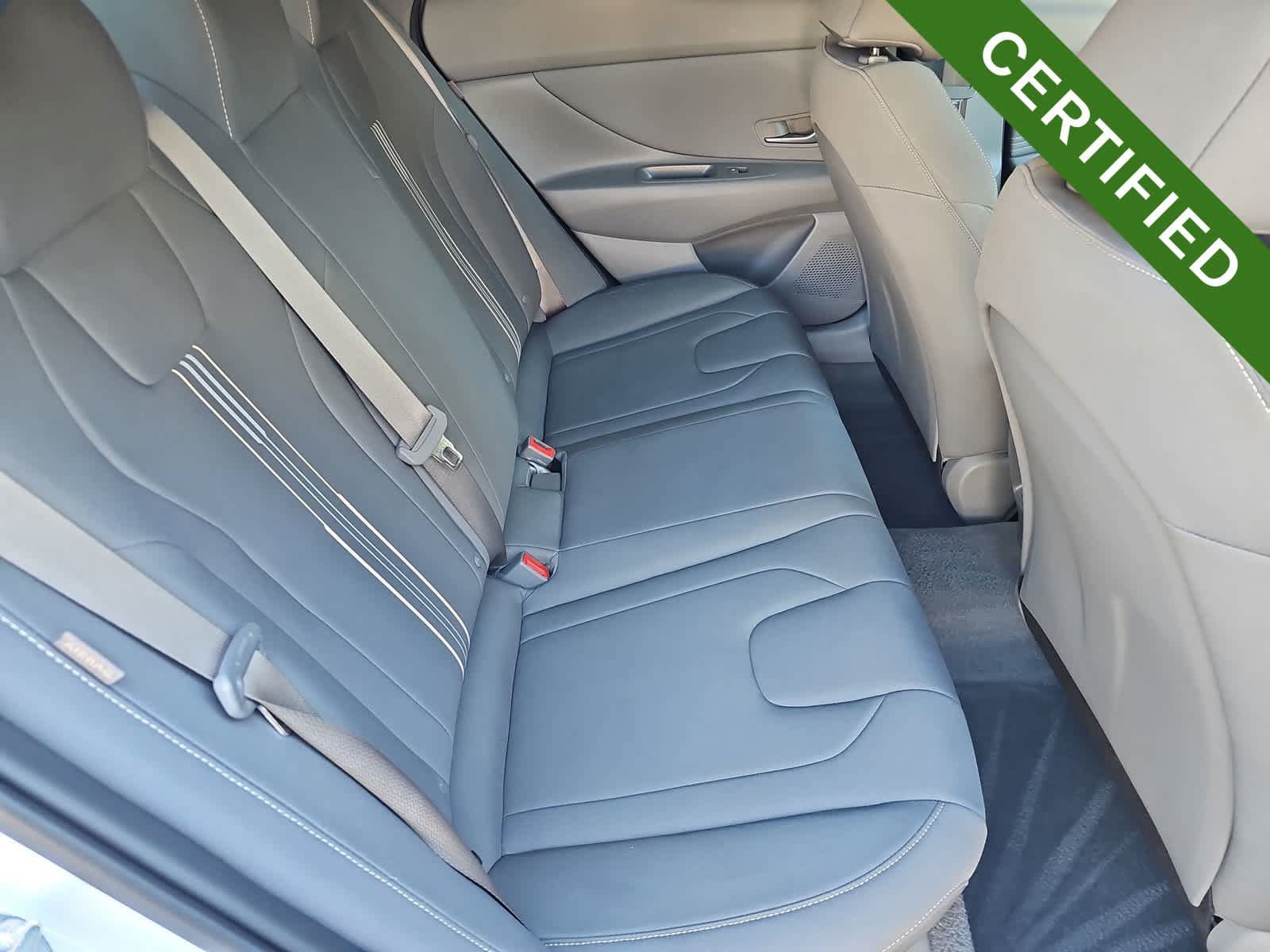 Used 2025 Hyundai Elantra Sport FWD image 17