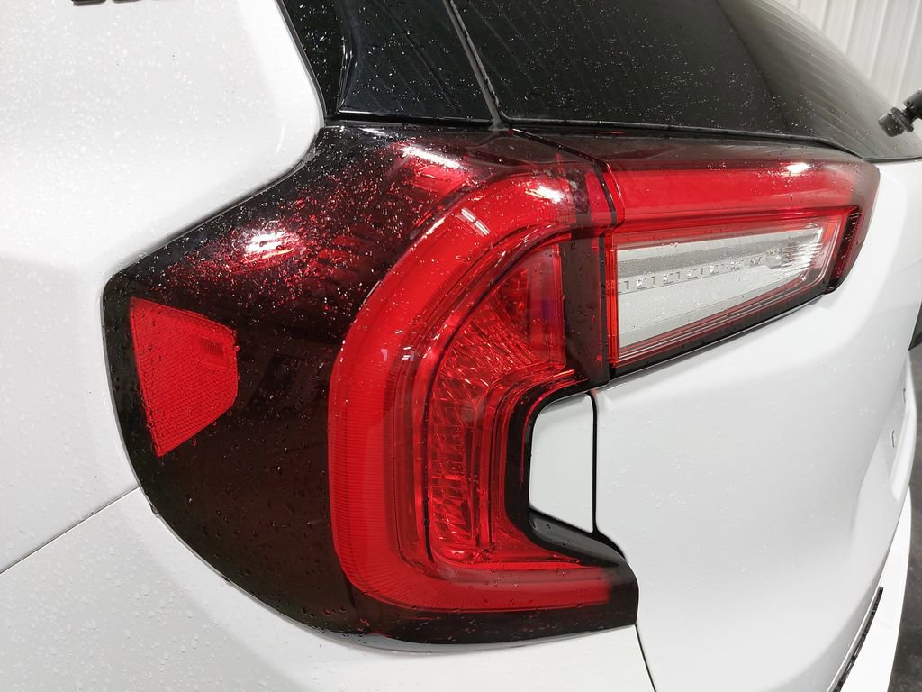 Used 2023 GMC Terrain SLE w/ Driver Convenience Package image 33